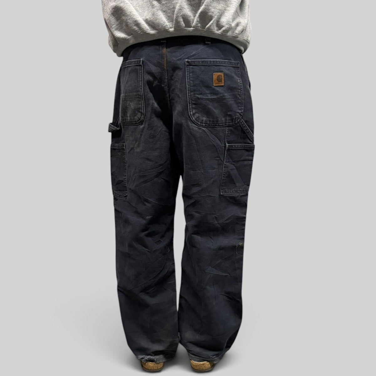 Carhartt distressed baggy carpenter pants (W34)
