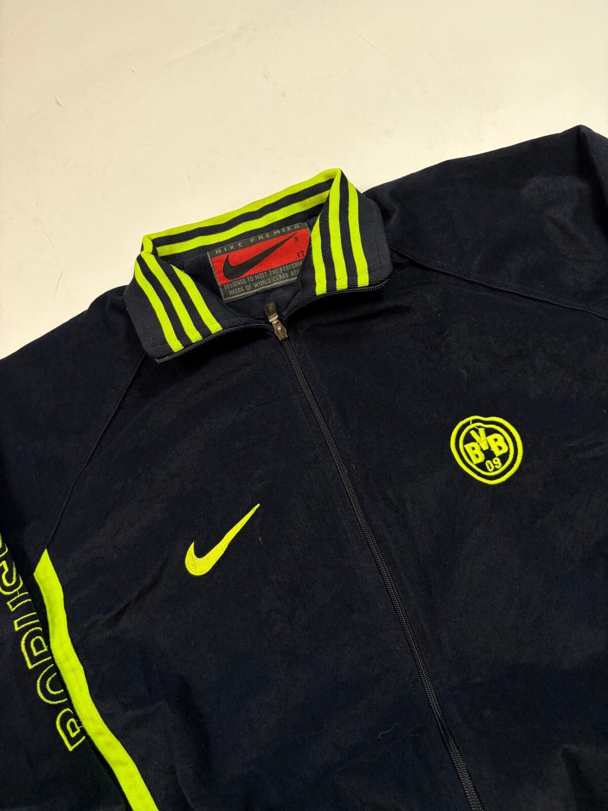 Vintage Borussia Dortmund 1995/96 Nike premier velour track top (XL)
