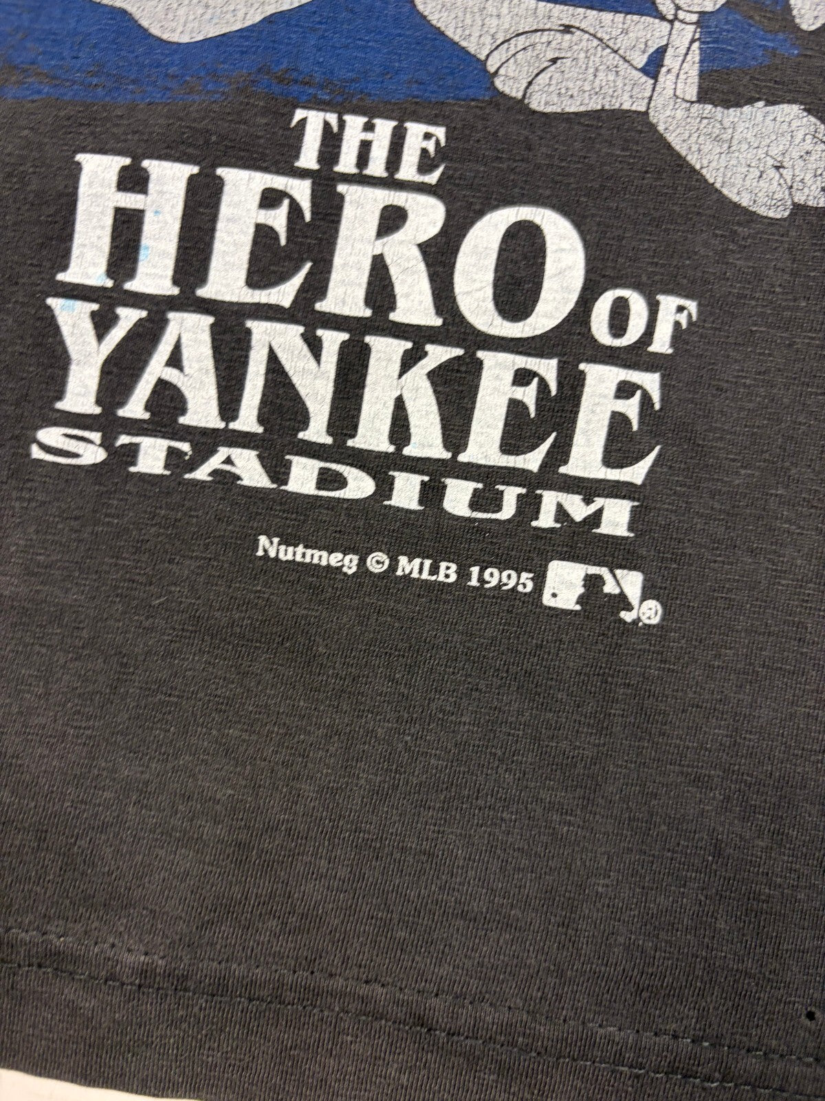 Vintage New York Yankees looney tunes 1995 tee (M)