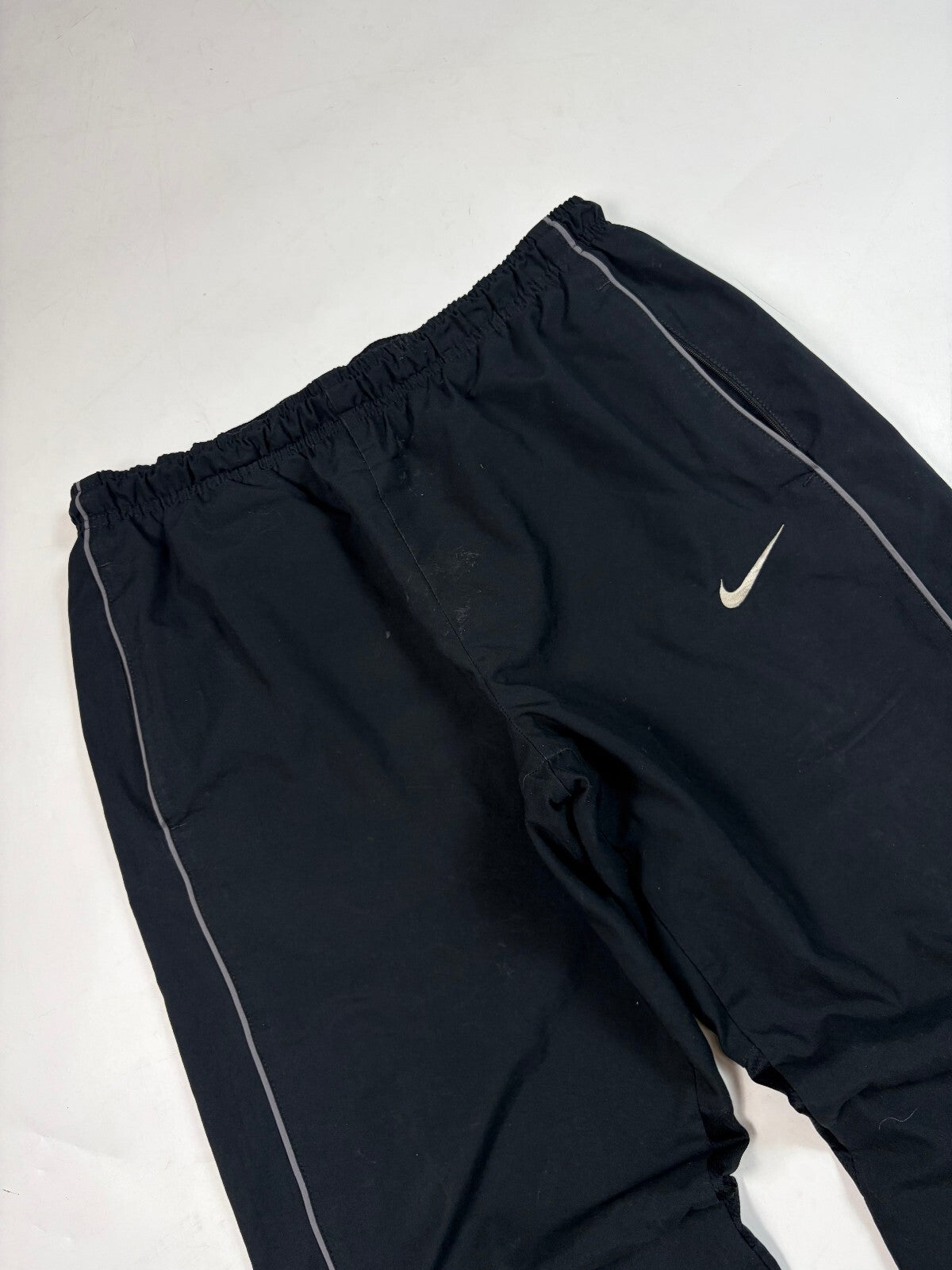 Vintage Nike side stripe baggy track pants (L)