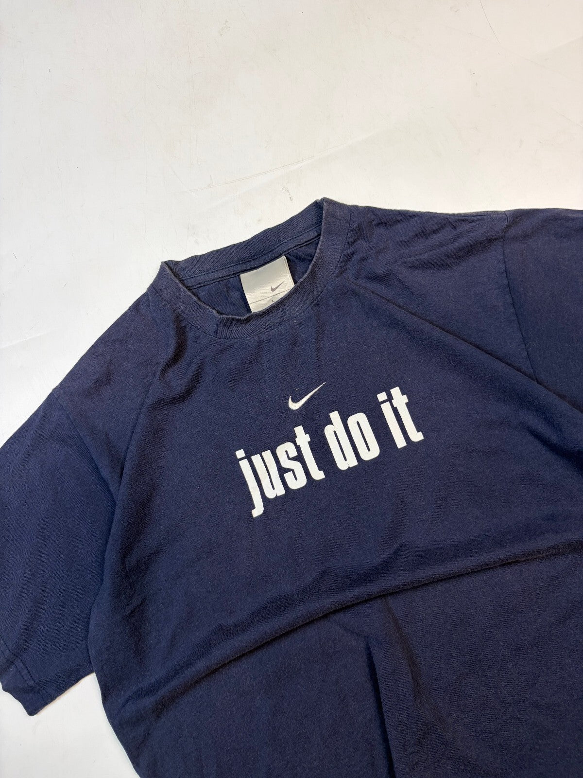 Vintage Y2K Nike centre swoosh tee (XS)