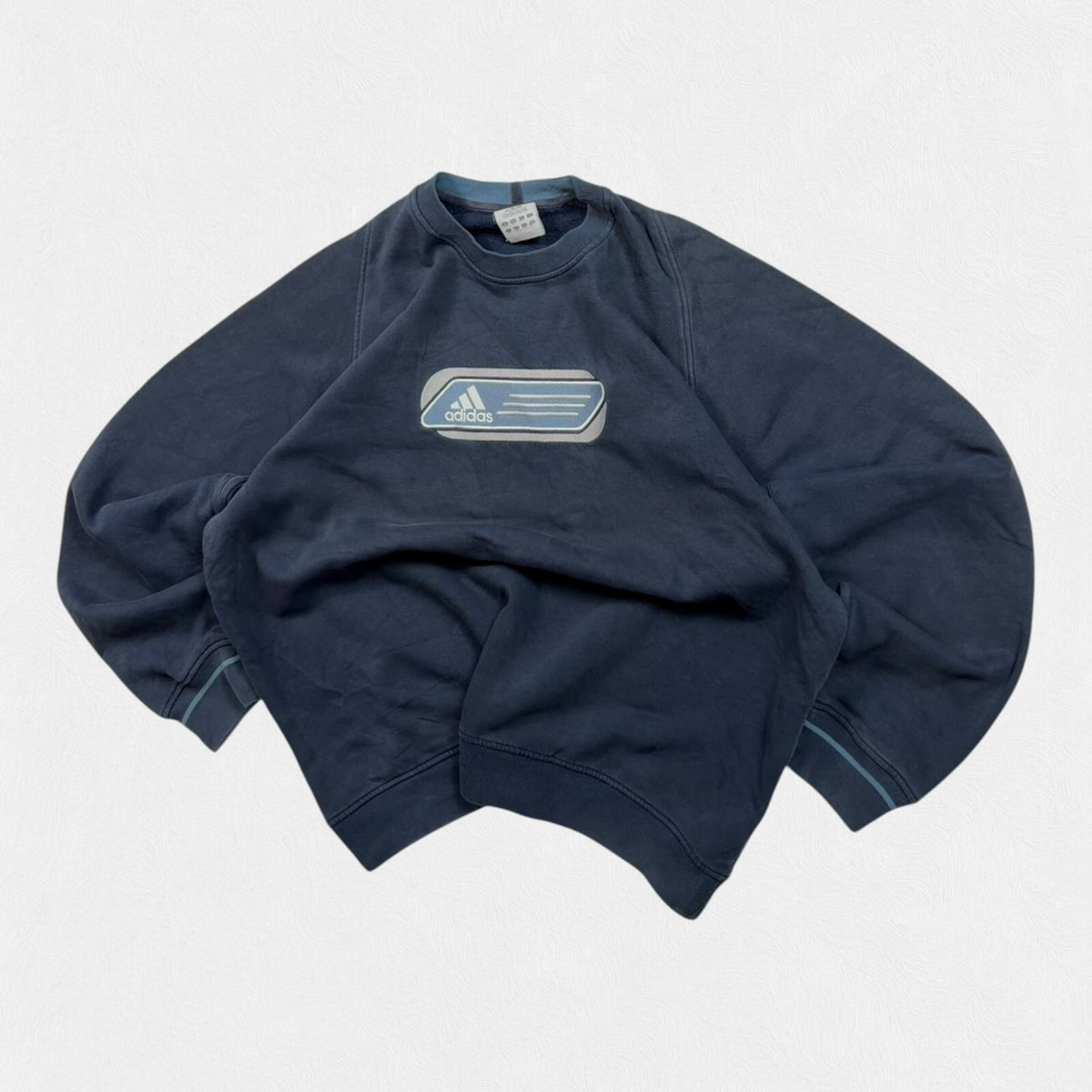 Vintage Y2K Adidas centre logo sweatshirt (L)