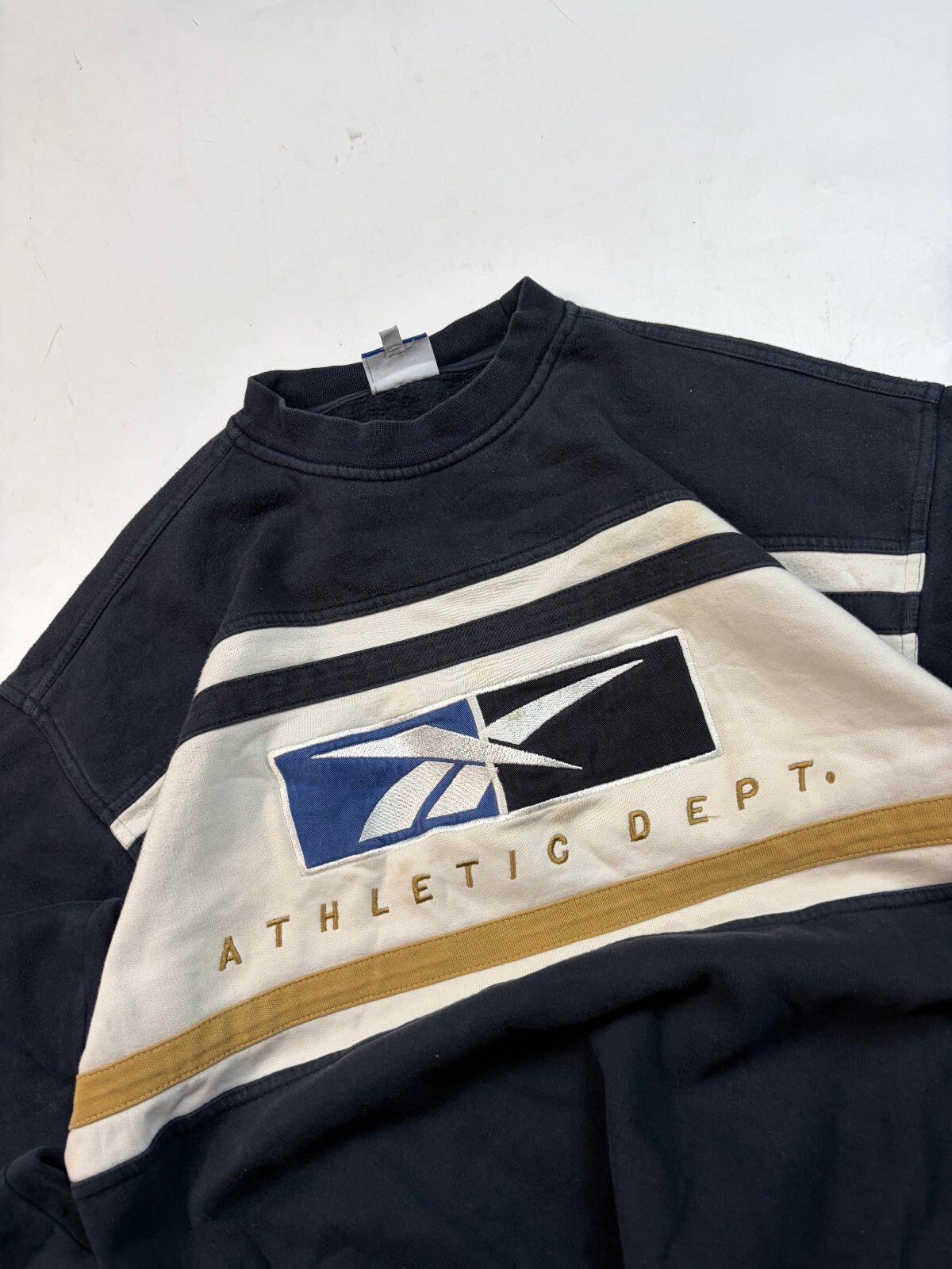 Vintage Reebok athletic spell out sweatshirt (M)