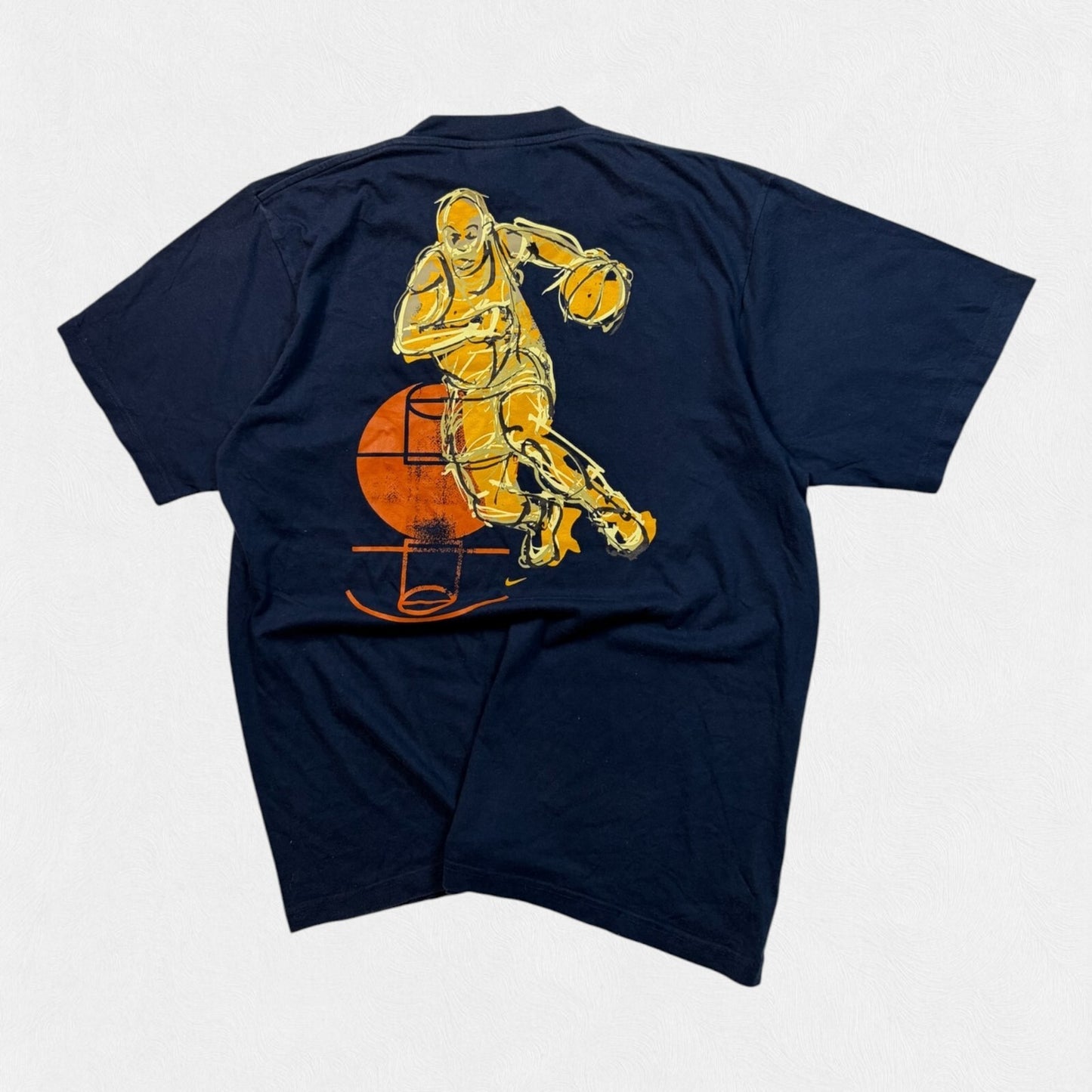 Vintage Y2K Nike basketball graphic tee (L)
