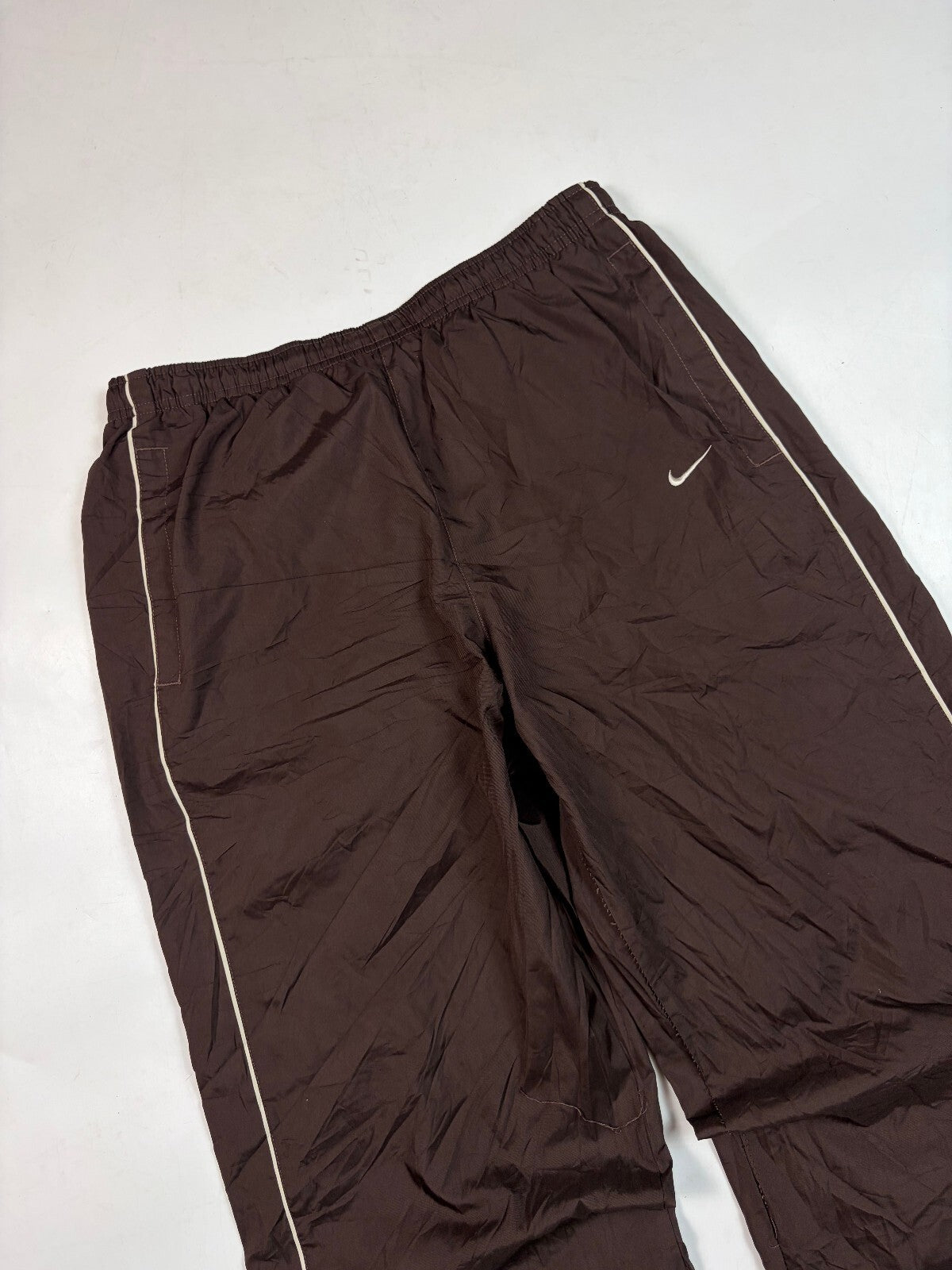 Vintage Y2K Nike side stripe baggy track pants (M)