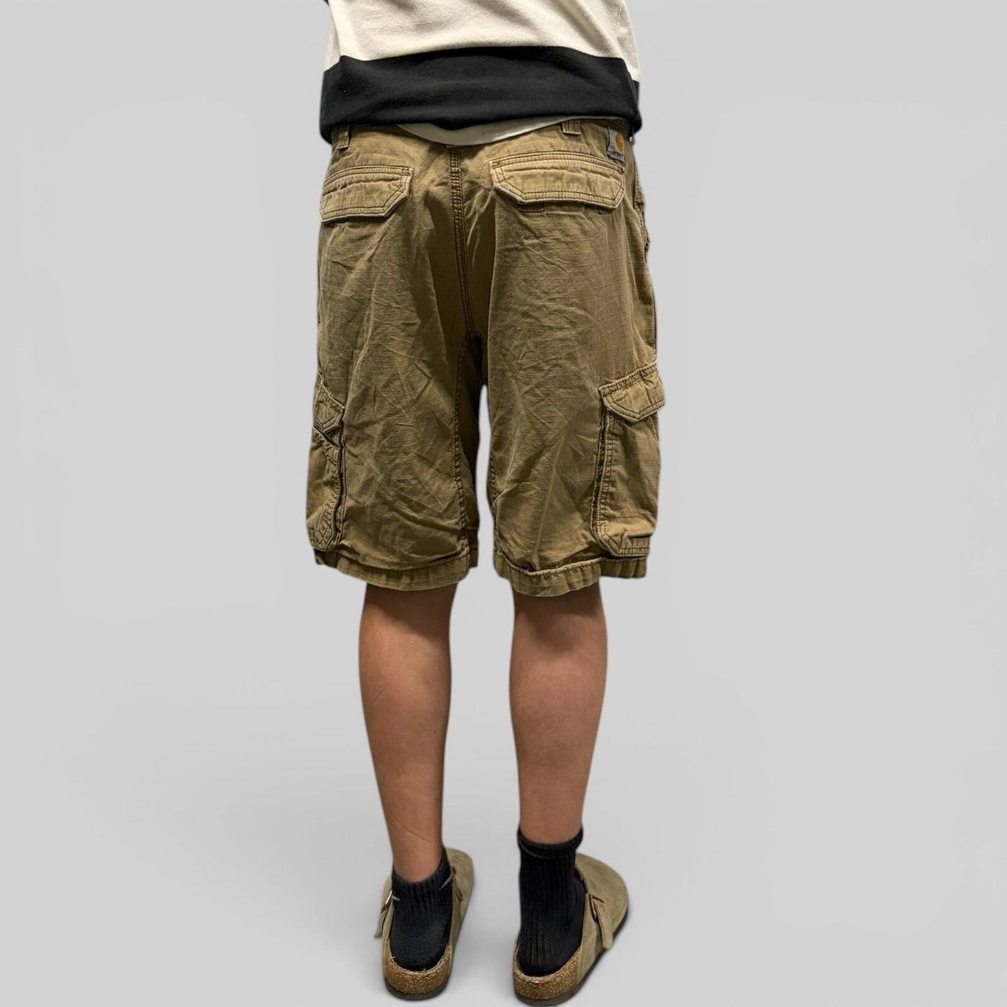 Carhartt baggy cargo shorts (W34)