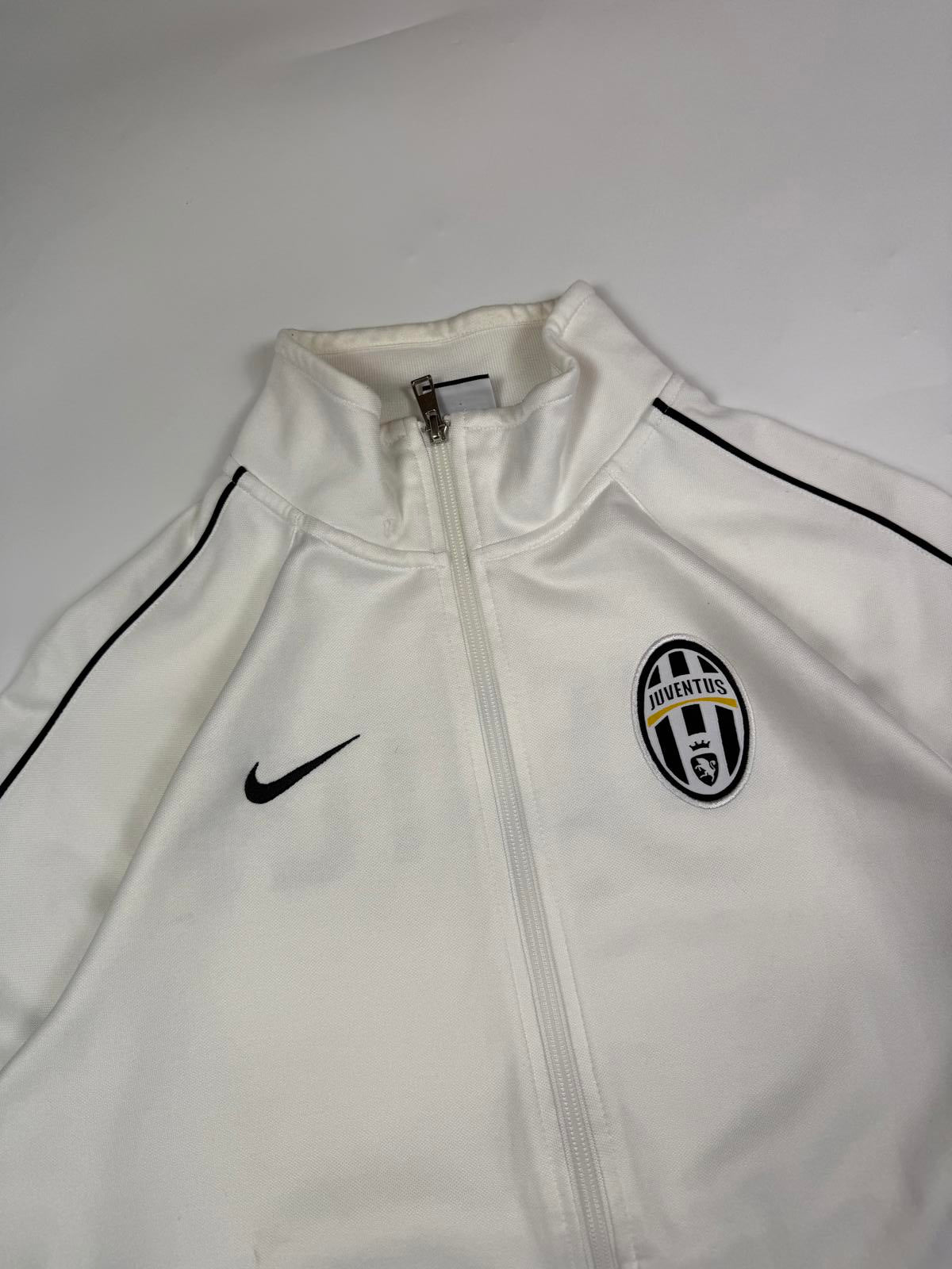 Juventus 2011/12 Nike football track top (S)