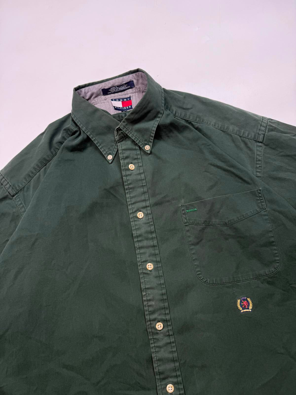 Vintage 90s Tommy Hilfiger shirt (XL)