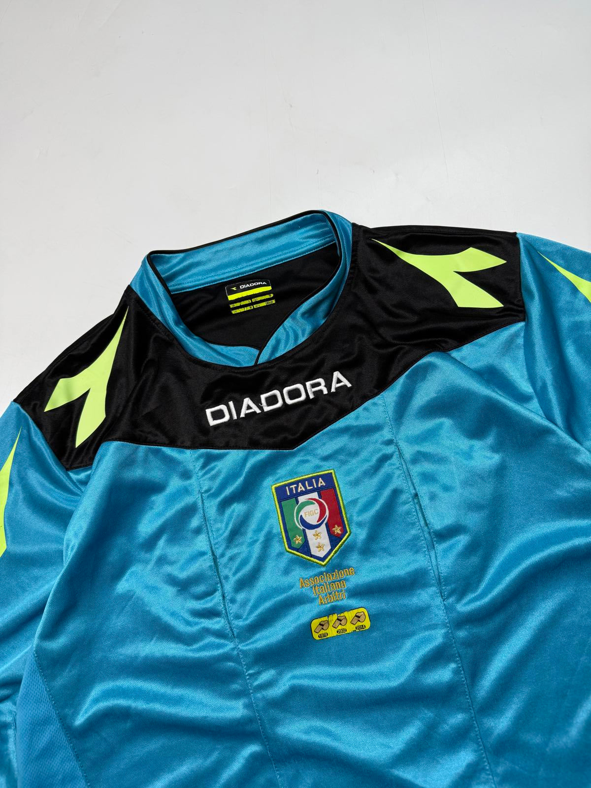 Vintage Italy 2015/16 Diadora referee football shirt (M)