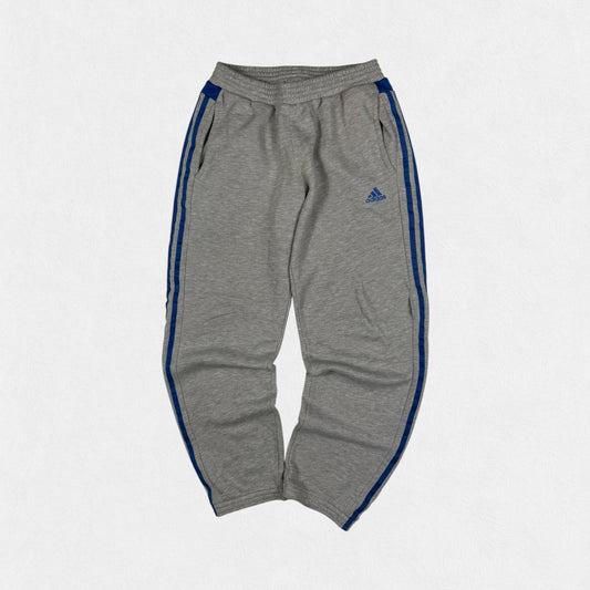 Y2K Adidas baggy joggers (S)