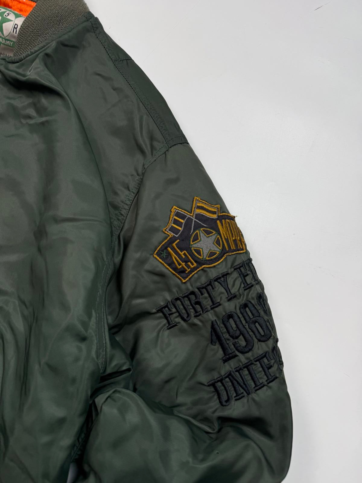 Vintage Military MA-1 bomber jacket (L)