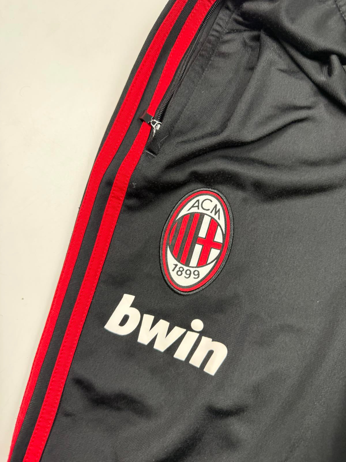 Vintage AC Milan 2010/11 Adidas baggy track pants (M)
