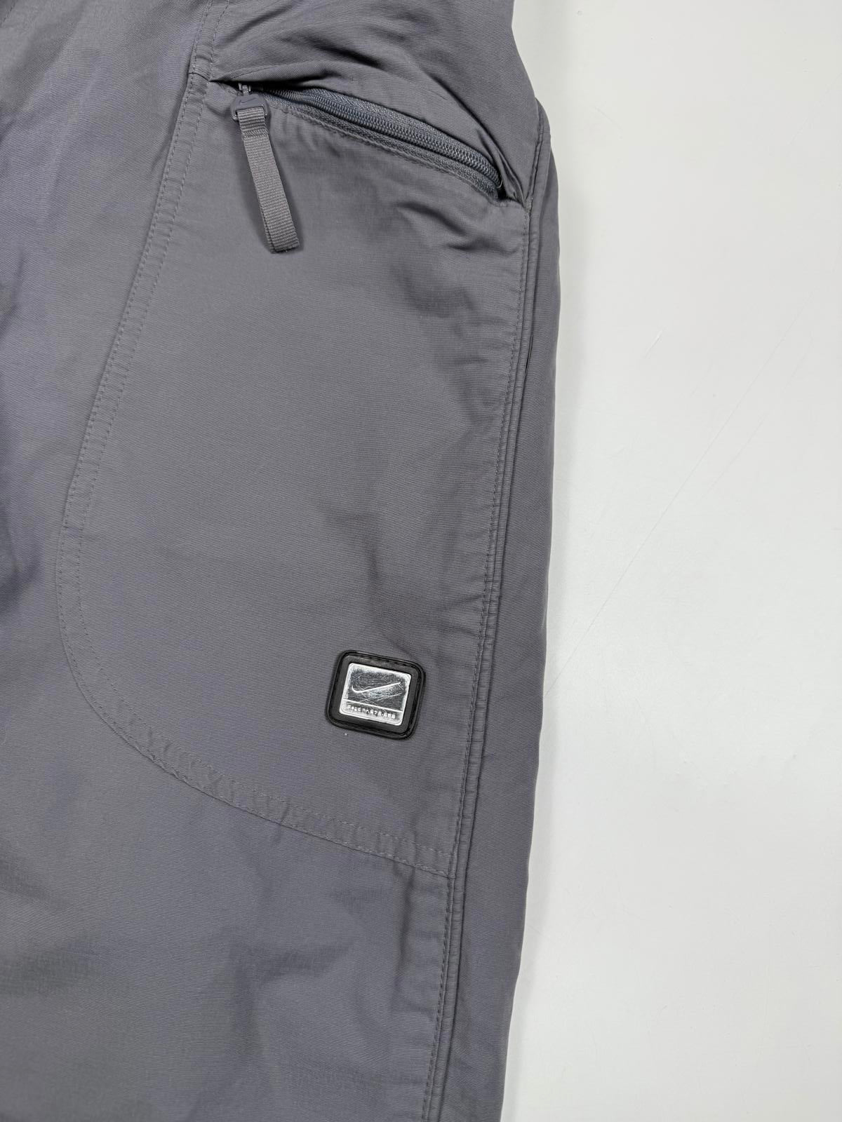 Vintage Nike wide leg baggy track pants (XL)