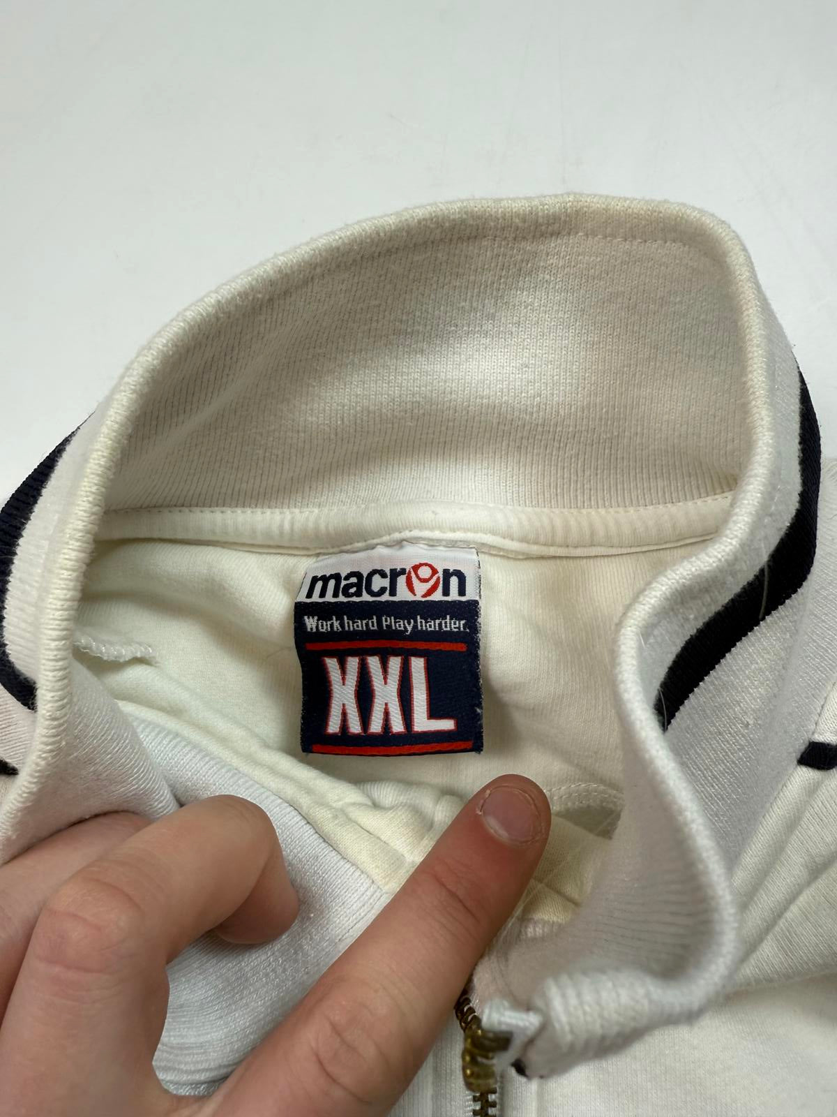 Vintage Macron Italy spell out track top (XL)