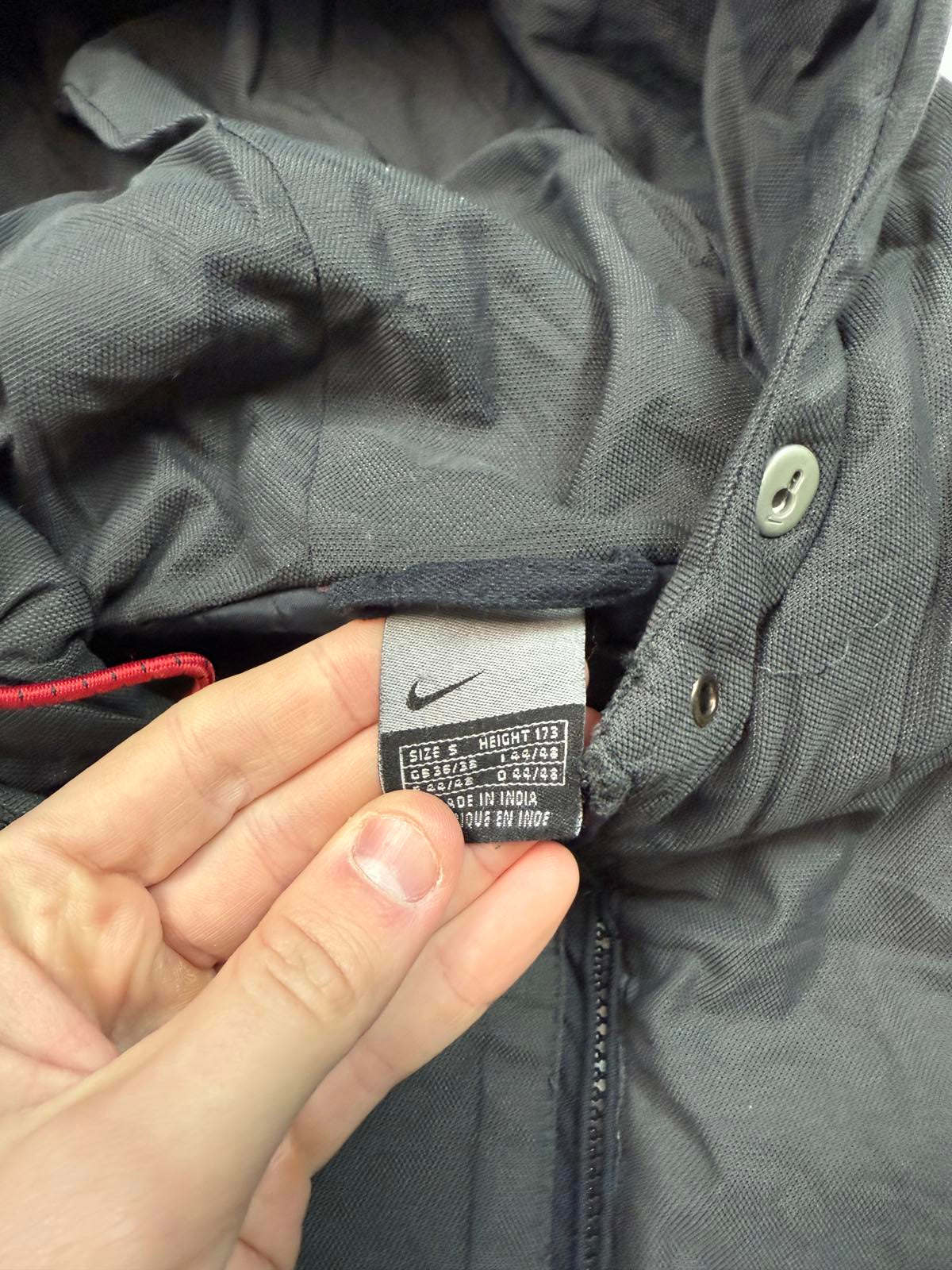 Vintage Nike insulated hooded jacket (L)