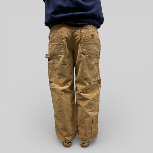 Vintage Carhartt baggy carpenter pants (W32)
