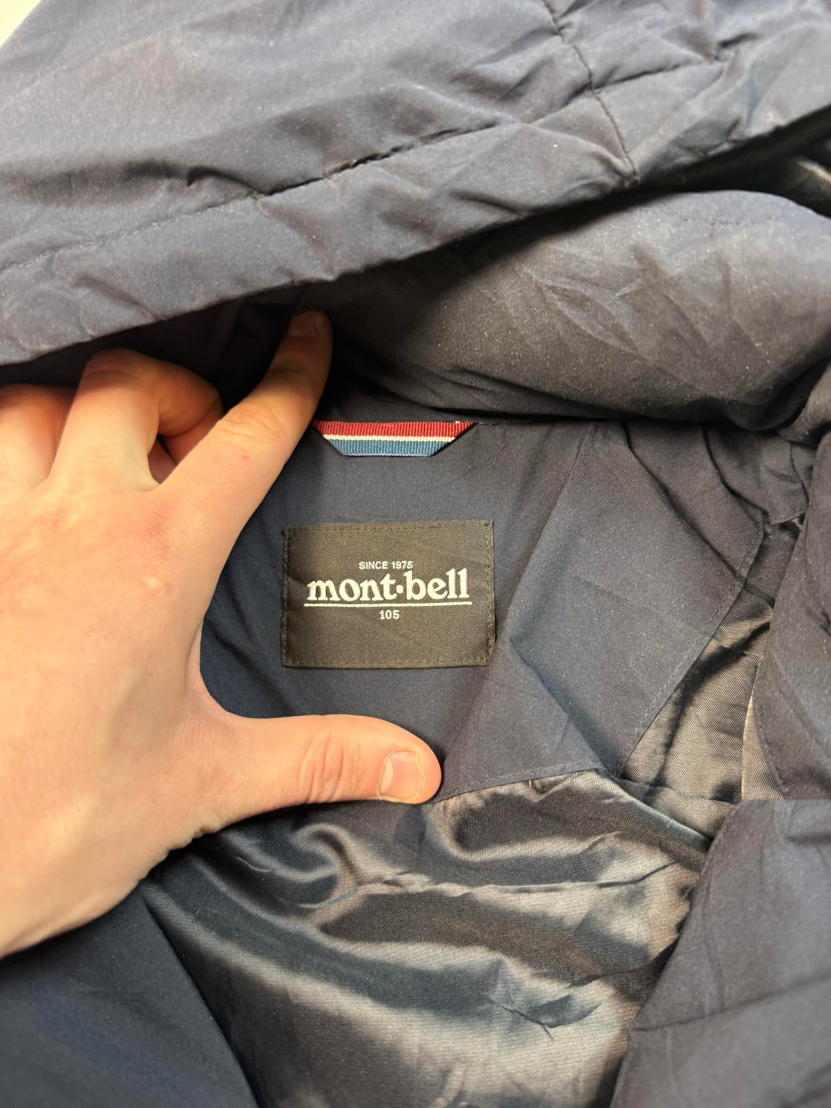 Mont Bell hooded insulated jacket (XL)