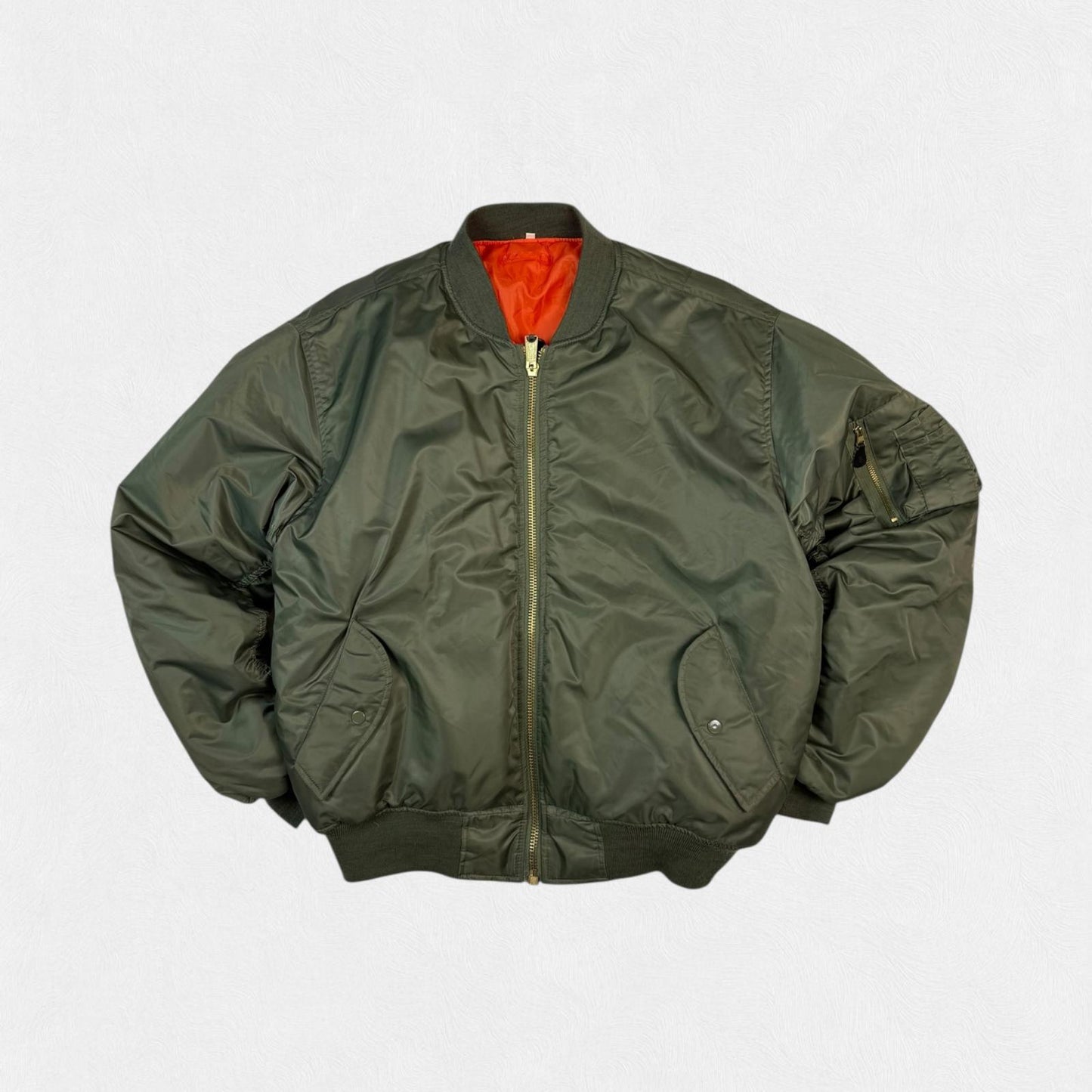 Vintage MA-1 bomber jacket (M)