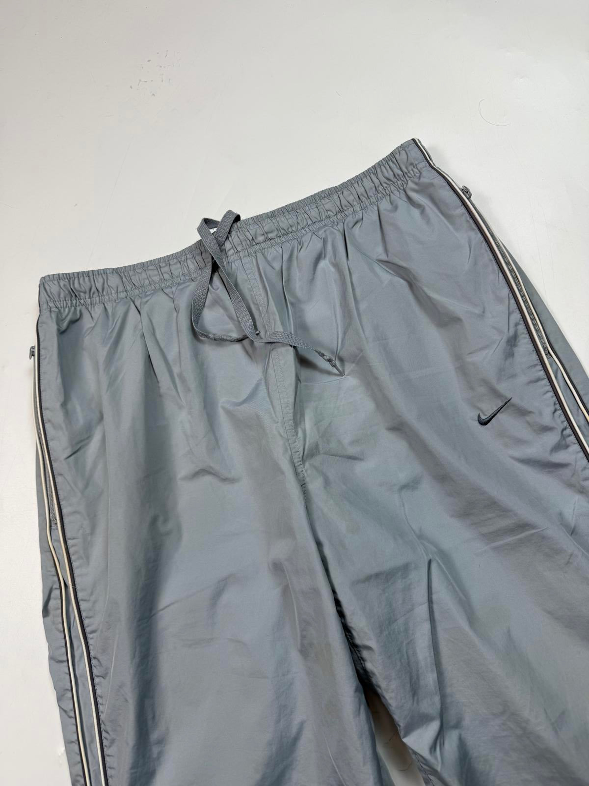 Vintage Nike side stripe baggy track pants (XL)