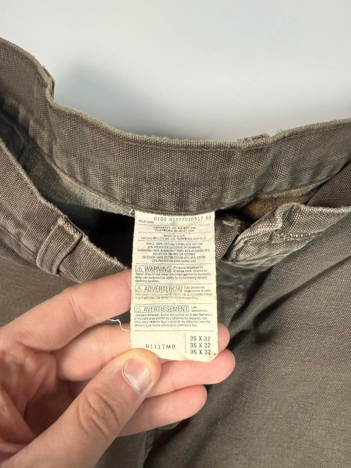 Vintage Carhartt baggy carpenter pants (W36)