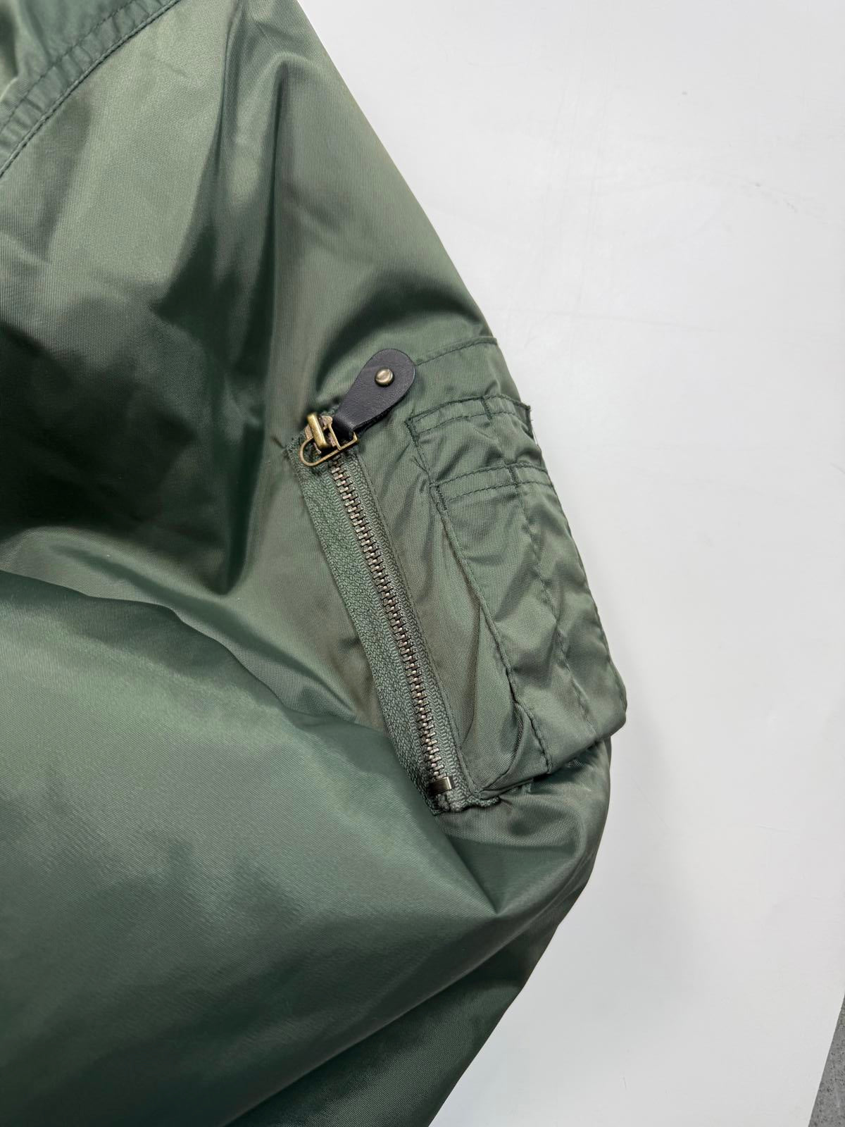 Vintage MA-1 Military bomber jacket (L)