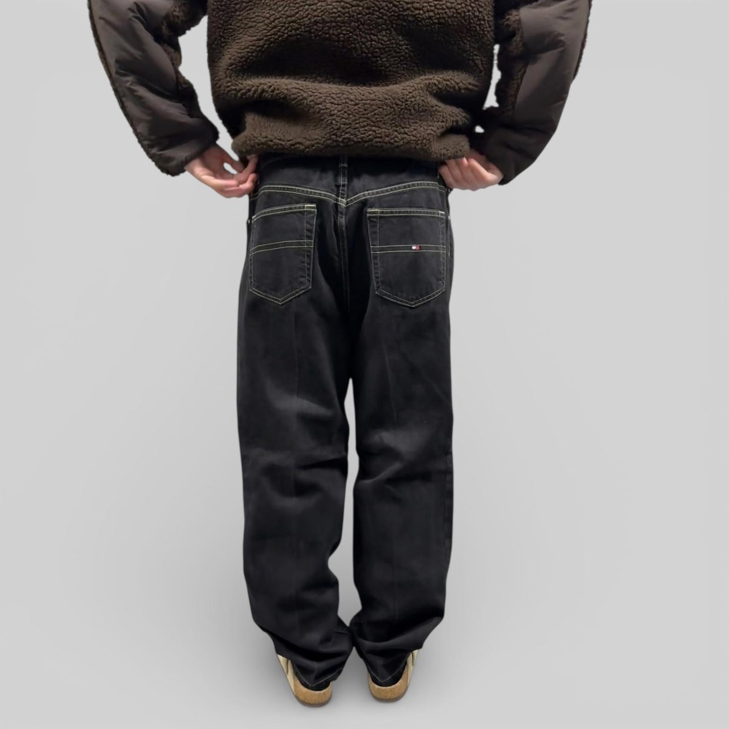 Tommy Hilfiger baggy denim jeans (W36)