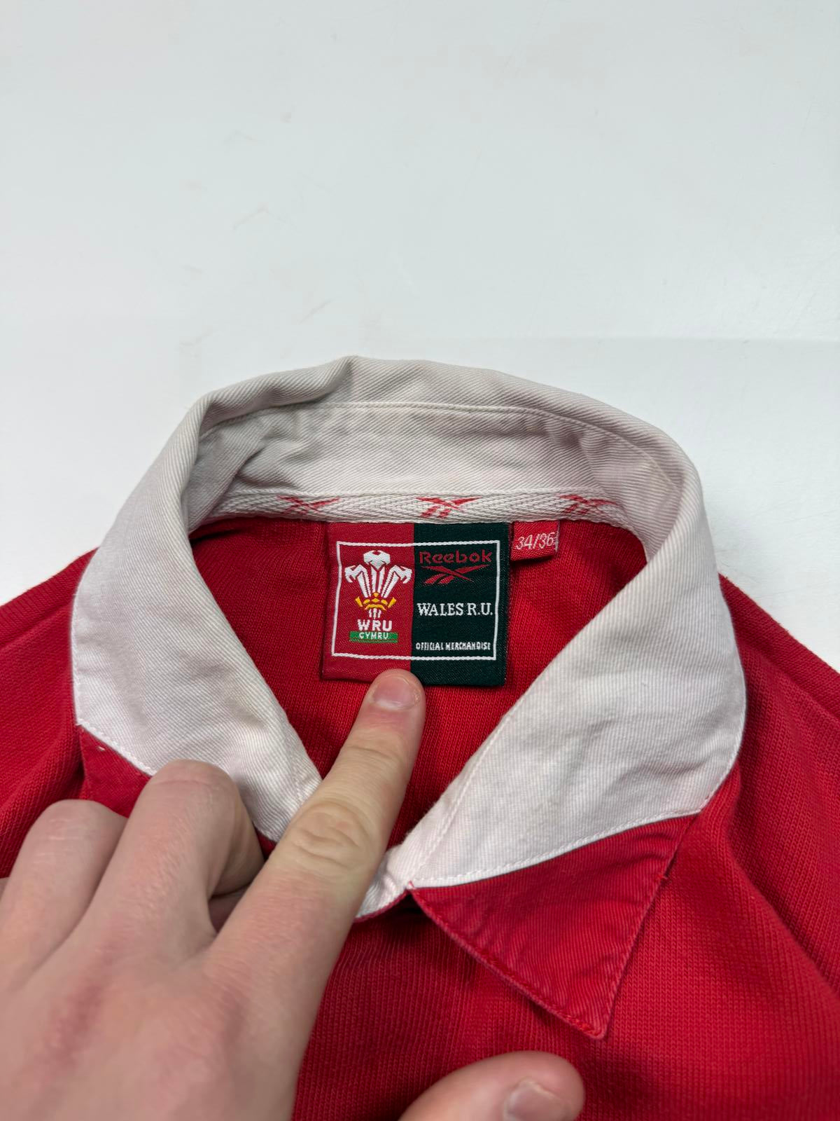 Vintage Wales 1998-00 Reebok rugby union shirt (M)